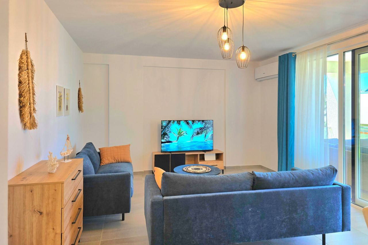 21 San Pietro Resort, 2015, Lalzit Bay