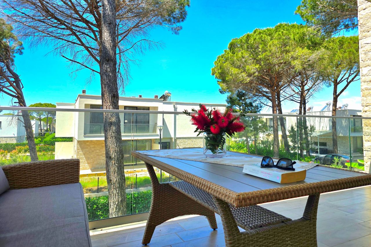 Two Bedroom Holiday Apartment In San Pietro Resort Lalzit Bay