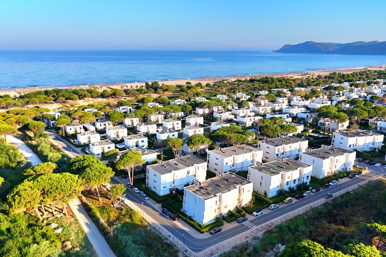 21 San Pietro Resort, Gjiri i Lalzit, Durres 2015