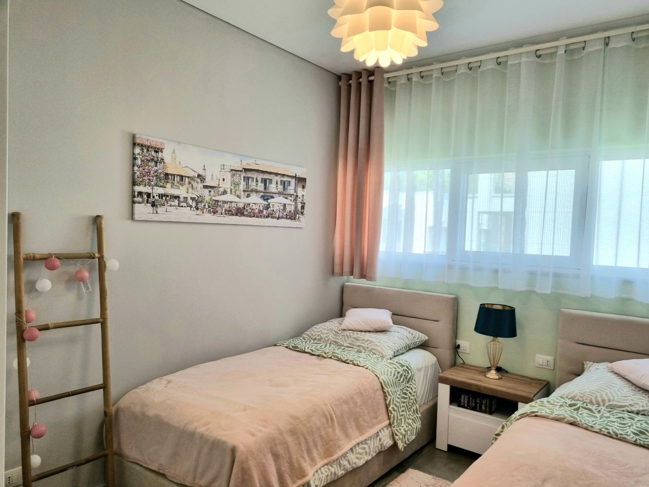Apartment Mit Zwei Schlafzimmern Zu Vermieten Im San Pietro Resort Lalzit Bay Durres Albanien