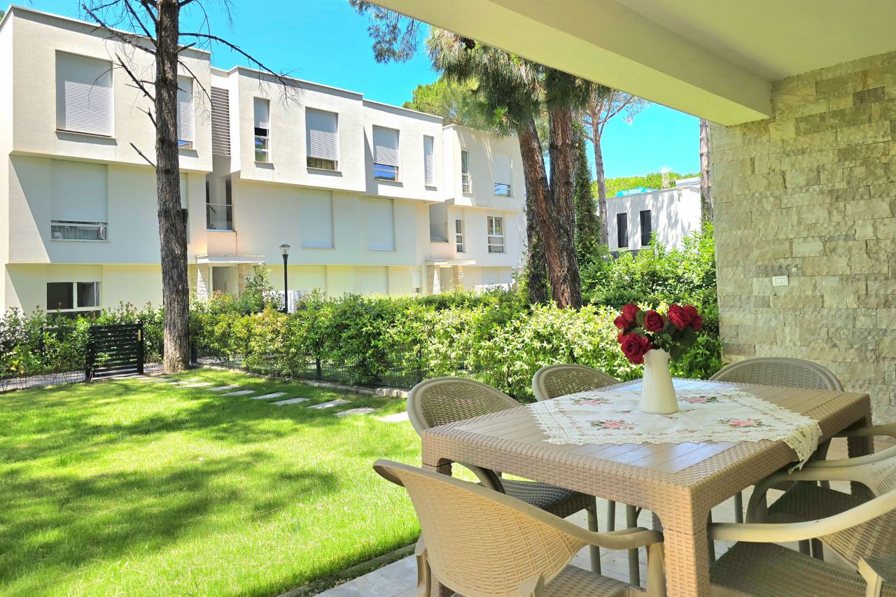 Kertes Nyaraló Apartman A San Pietro Üdülőben Lalzit Öböl