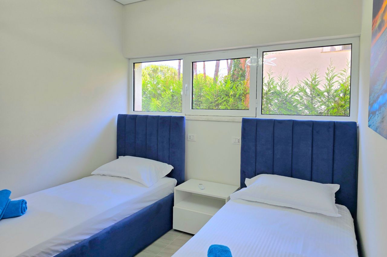 21 Lalzit Bay, 2015, Durres, Albania