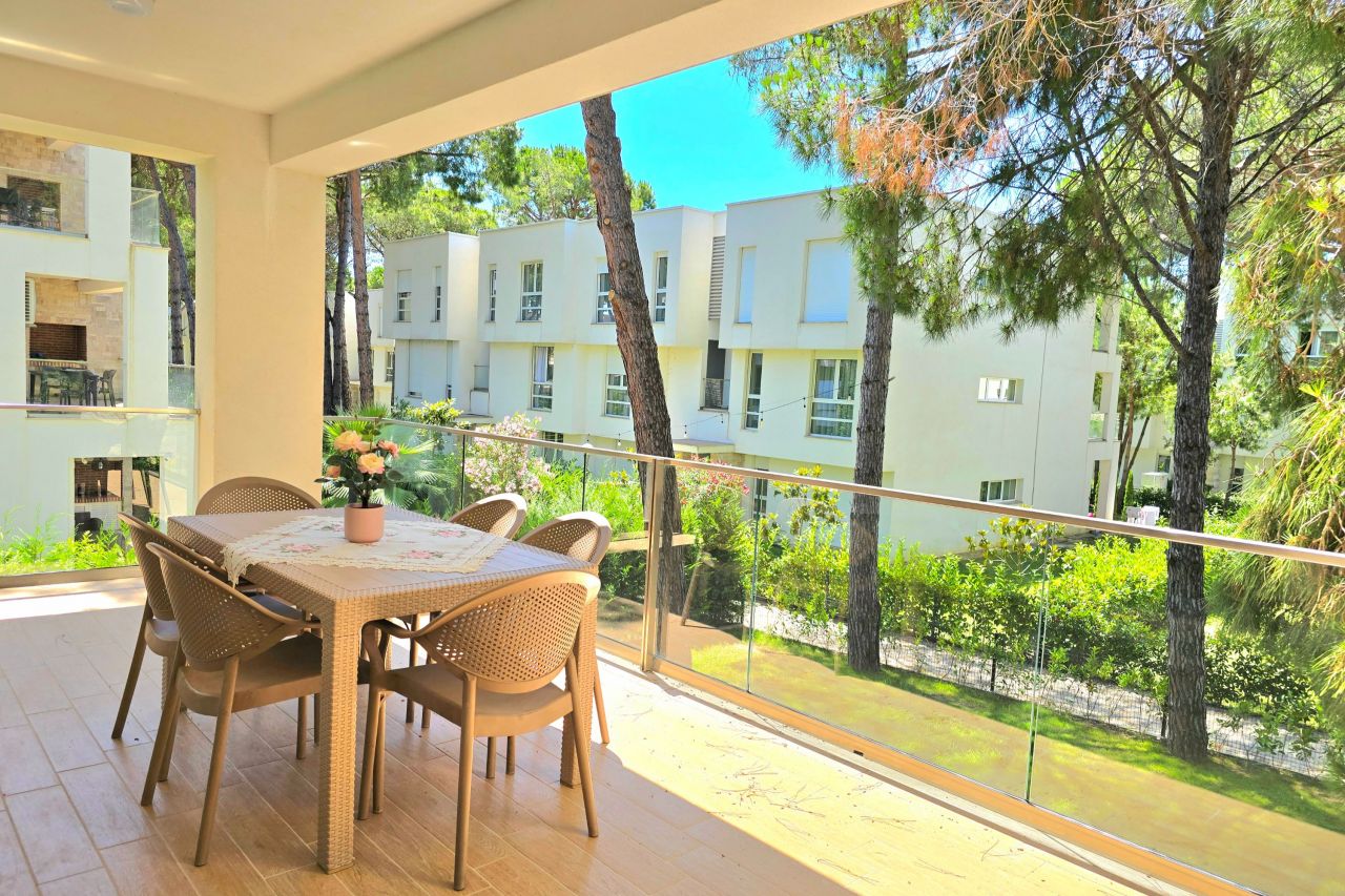 21 Lalzit Bay, Durres, Albania 2015