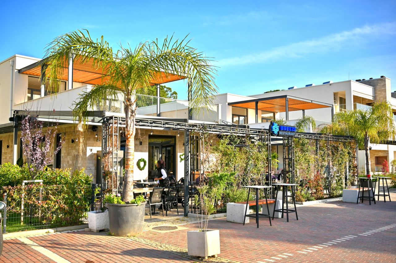 21 Lalzit Bay, Durres, Albania 2015