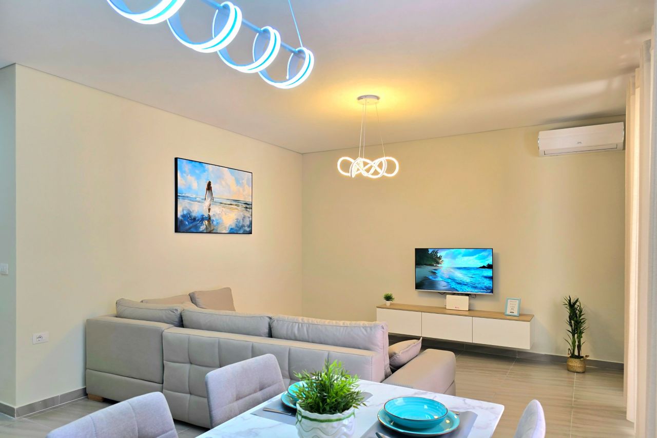 21 Lalzit Bay, 2015, Durres, Albania