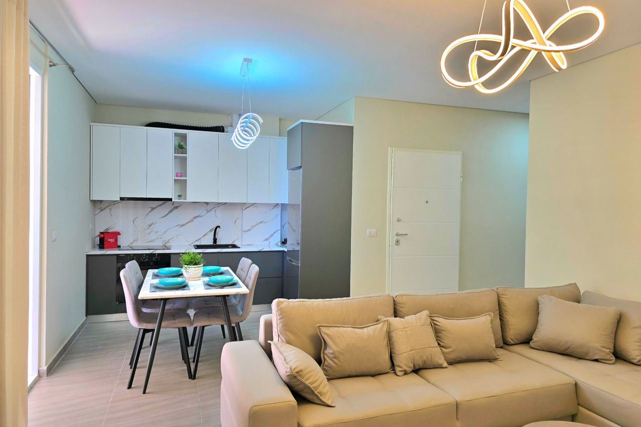 21 Lalzit Bay, 2015, Durres, Albania