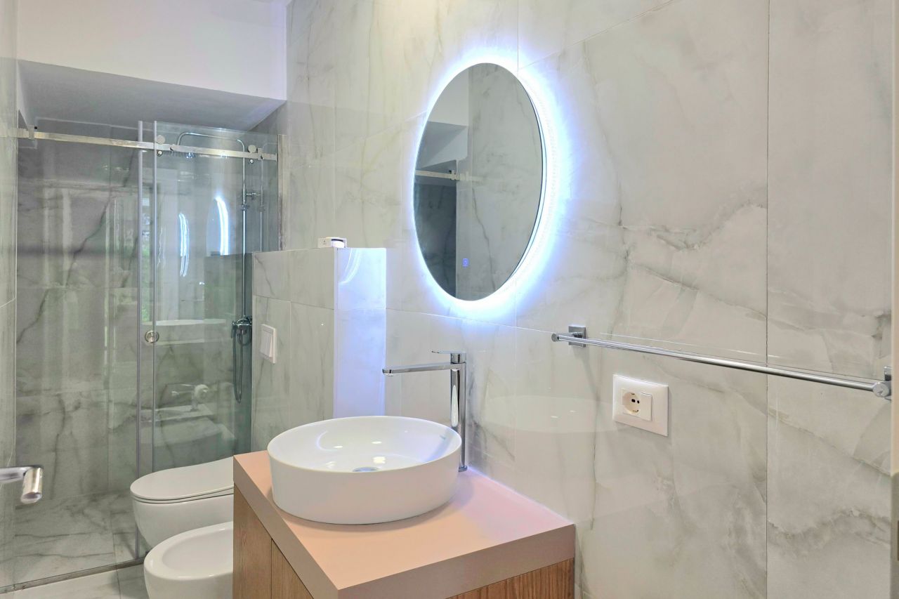 21 Lalzit Bay, 2015, Durres, Albania