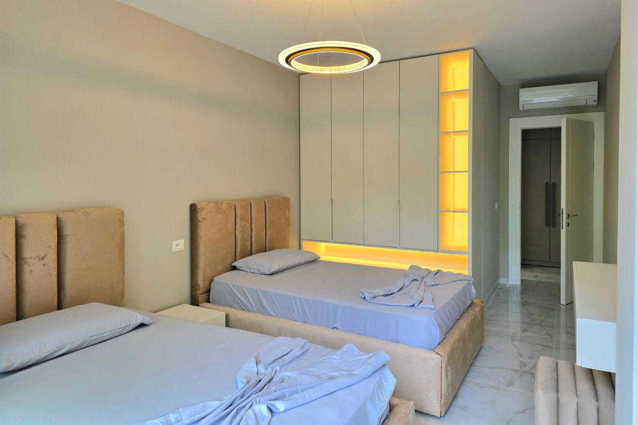 Moderne Ferienvilla Im San Pietro Resort Bucht Von Lalzit Durres Albanien