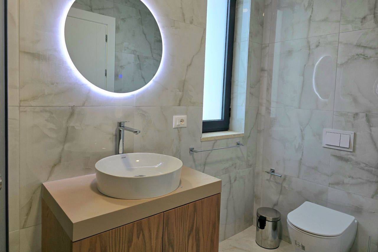 21 Lalzit Bay, 2015, Durres, Albania