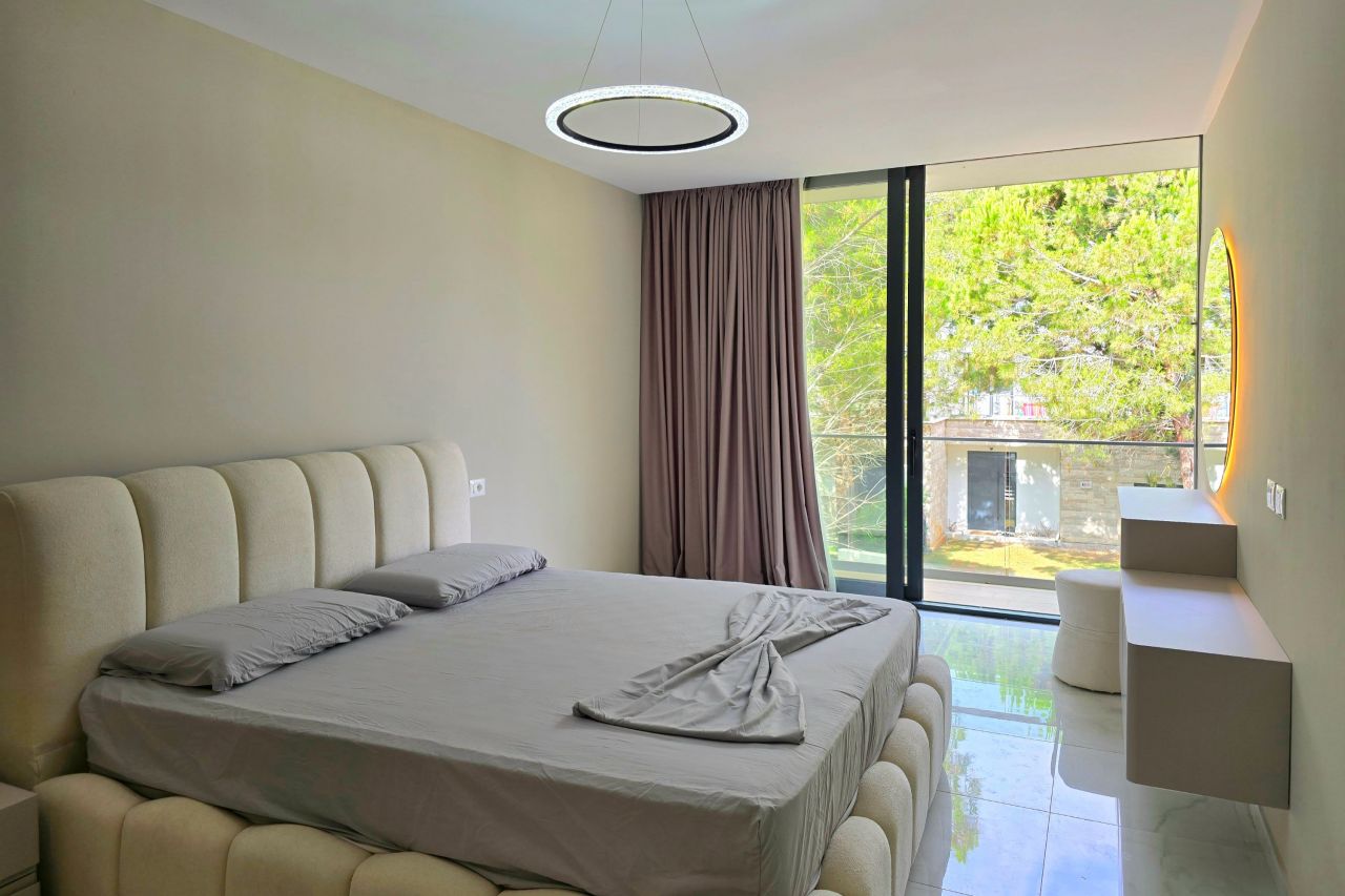 Ferienvilla Im San Pietro Resort Bucht Von Lalzit