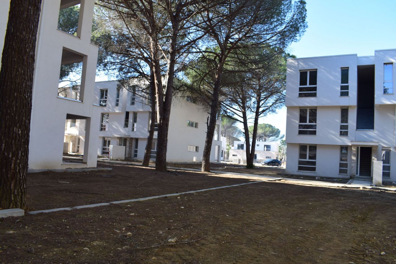 Eladó Lakások a San Pietro Resortban Gjiri I Lalzitban