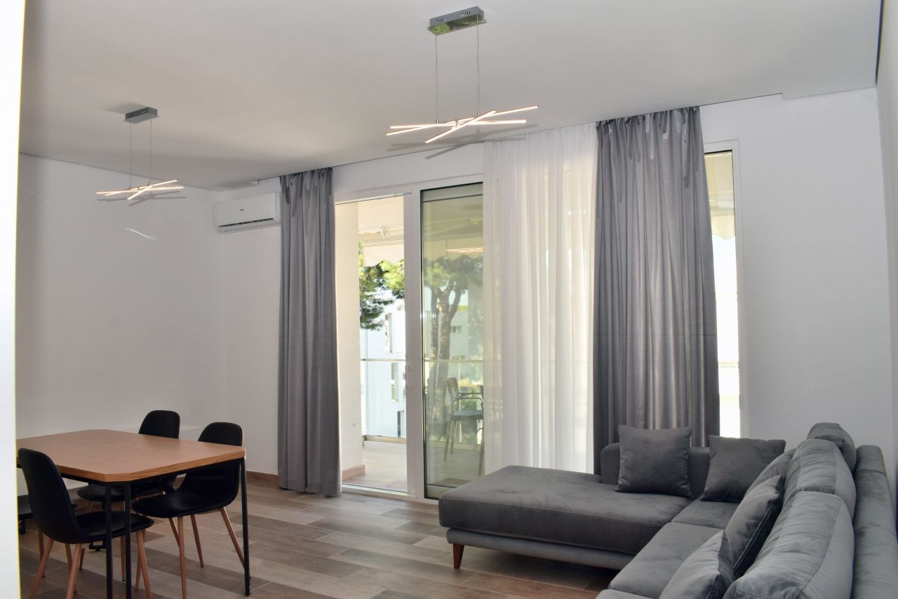 Apartment mit Zwei Schlafzimmern zum Verkauf in Lalzit Bay, Albanien