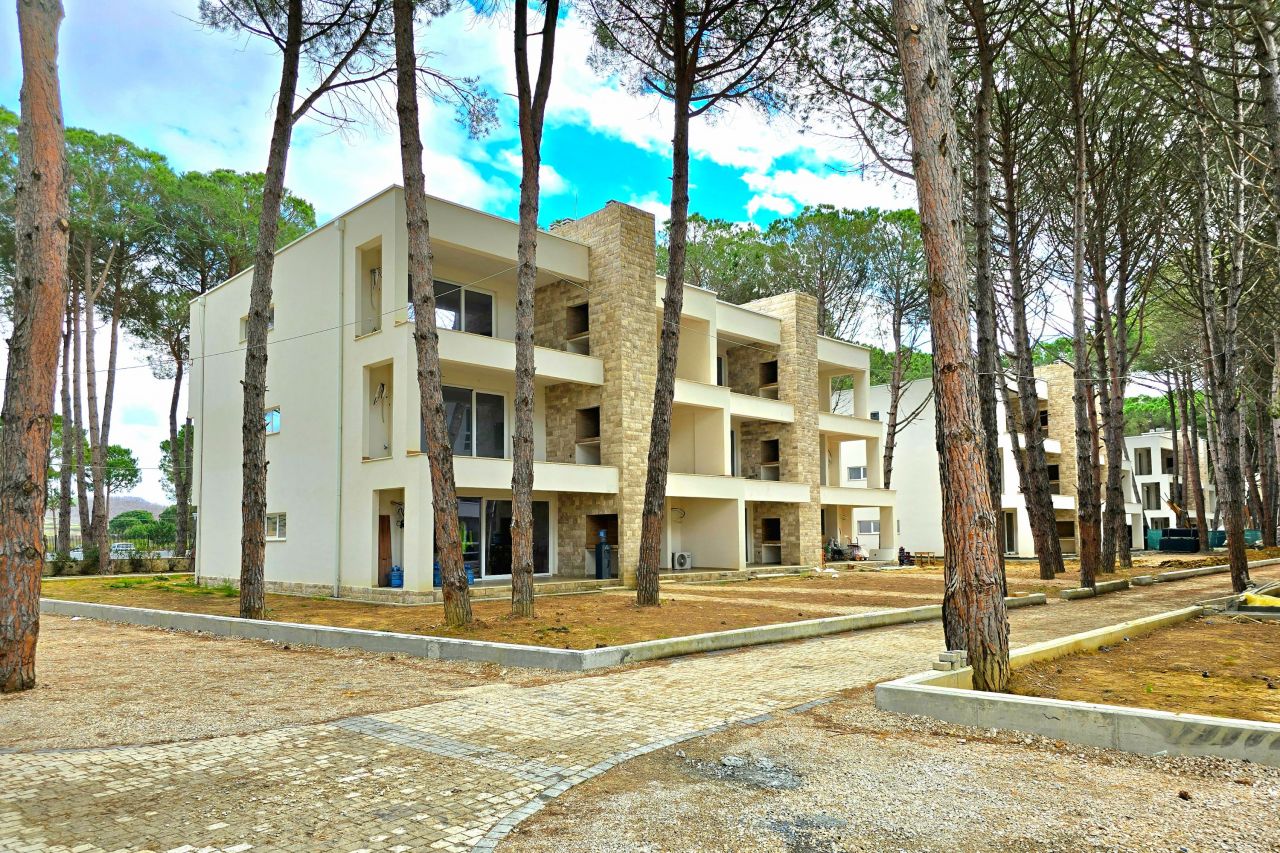 Wohnungen Zum Verkauf Im San Pietro Resort Baia Di Lalzi Albanien