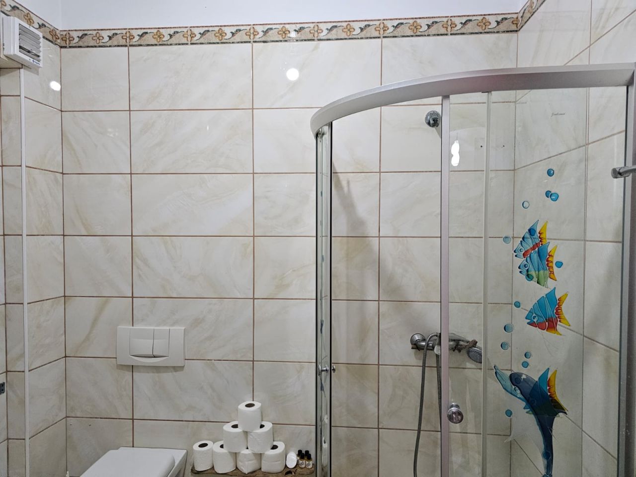 RENTAL HOLIDAY APARTMENT IN ALBANIA, SARANDA.