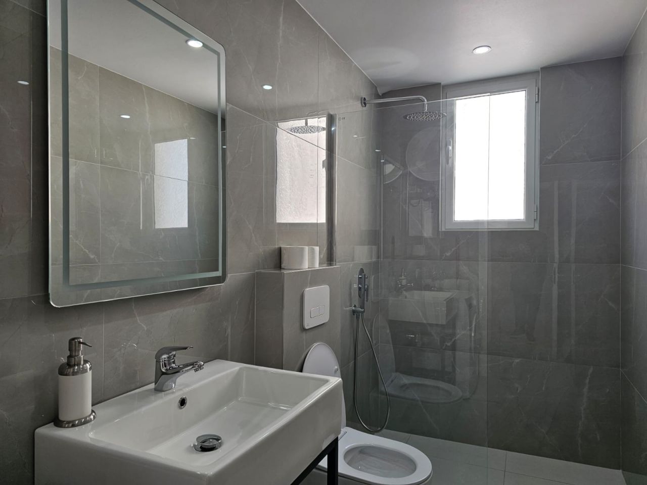 4 Rruga Gjergj Araniti, Sarande 9702