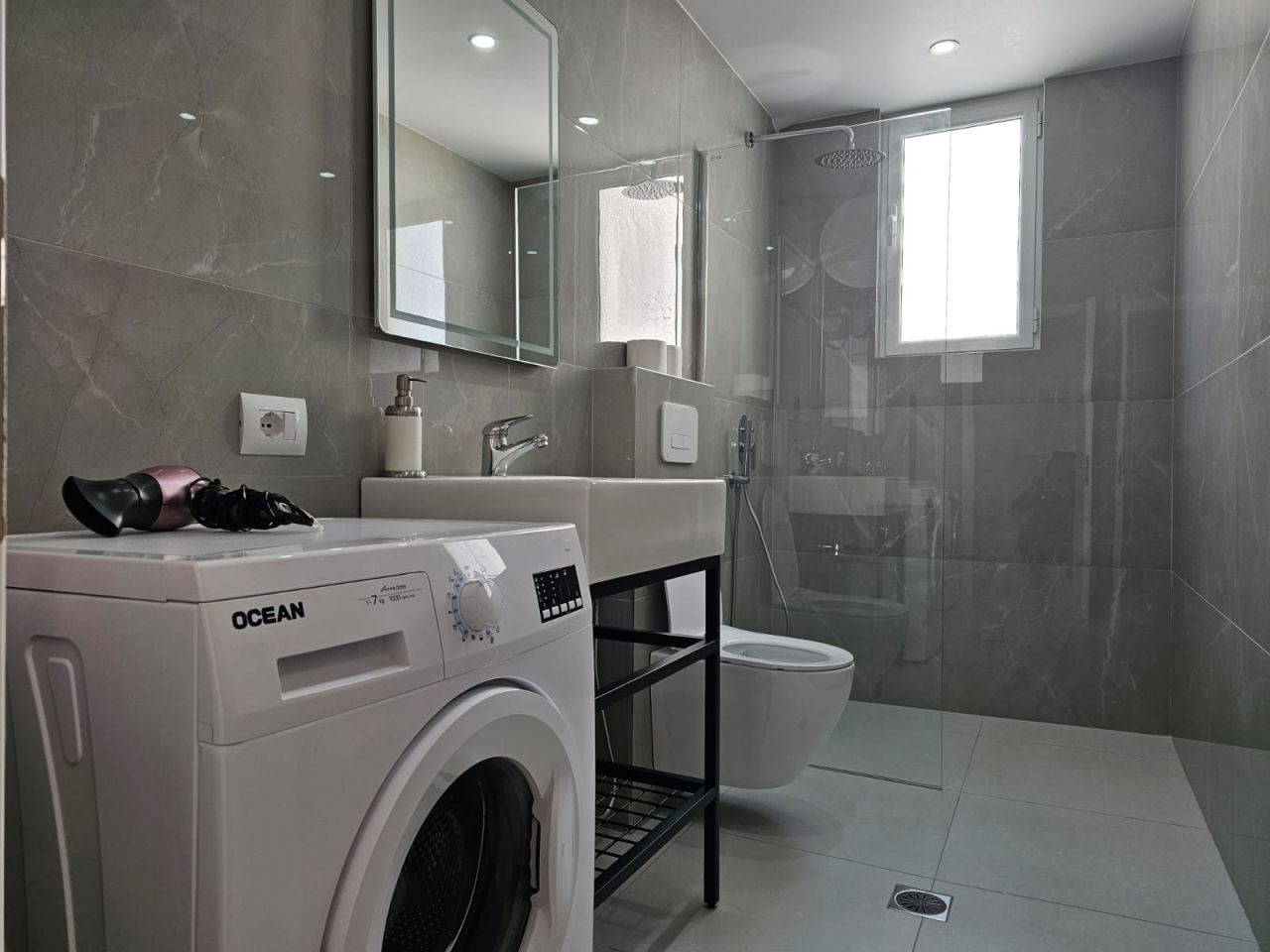 Wonderful Holiday Apartment in Saranda. Vacation in Albania