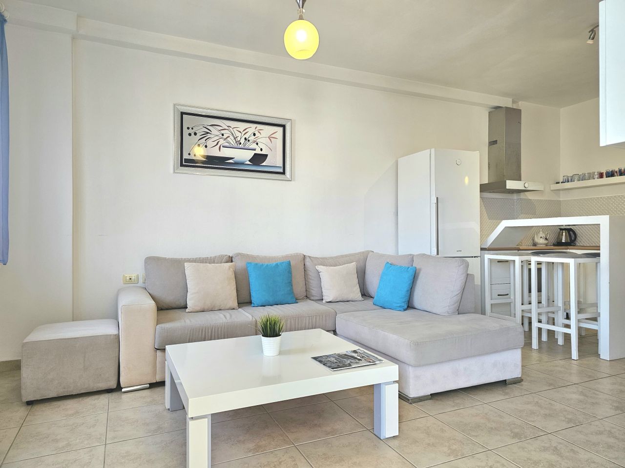 Apartament Me Qera Ne Sarande Me Pamje Nga Deti