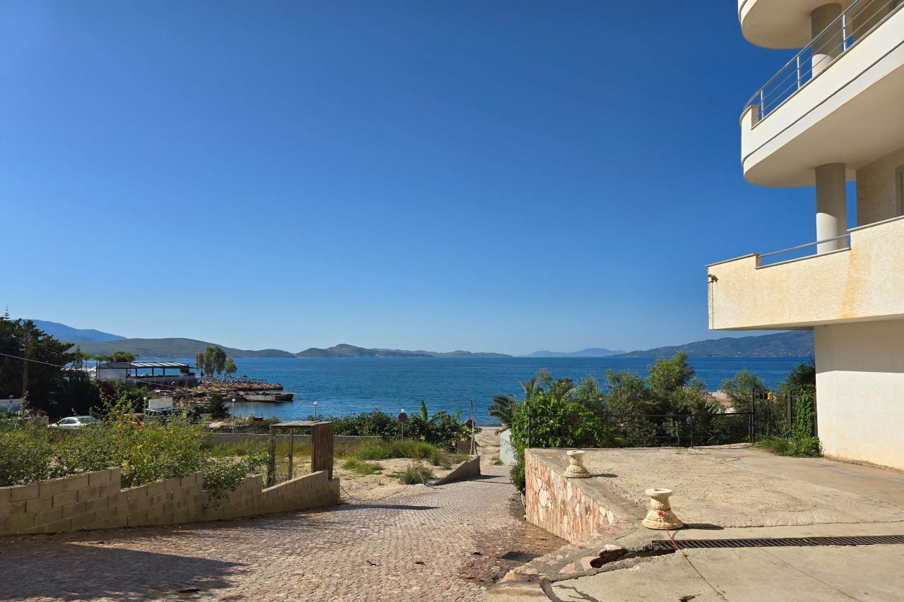 Apartment In Erster Meereslinie Zu Vermieten Mit Uneingeschränktem Blick Auf Den Ionischen Strand