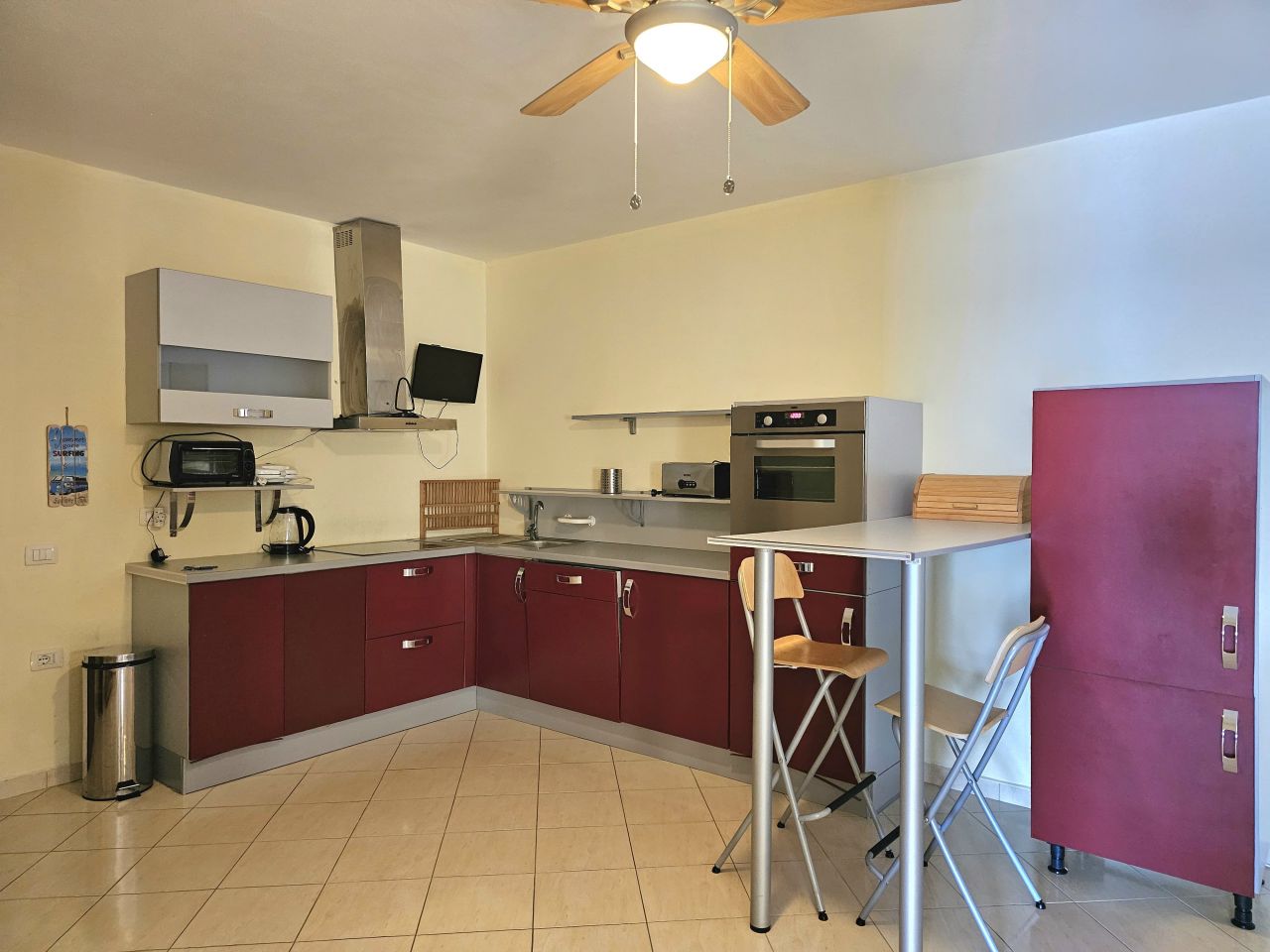 Apartamenti 1+1 me qera, ne Sarande