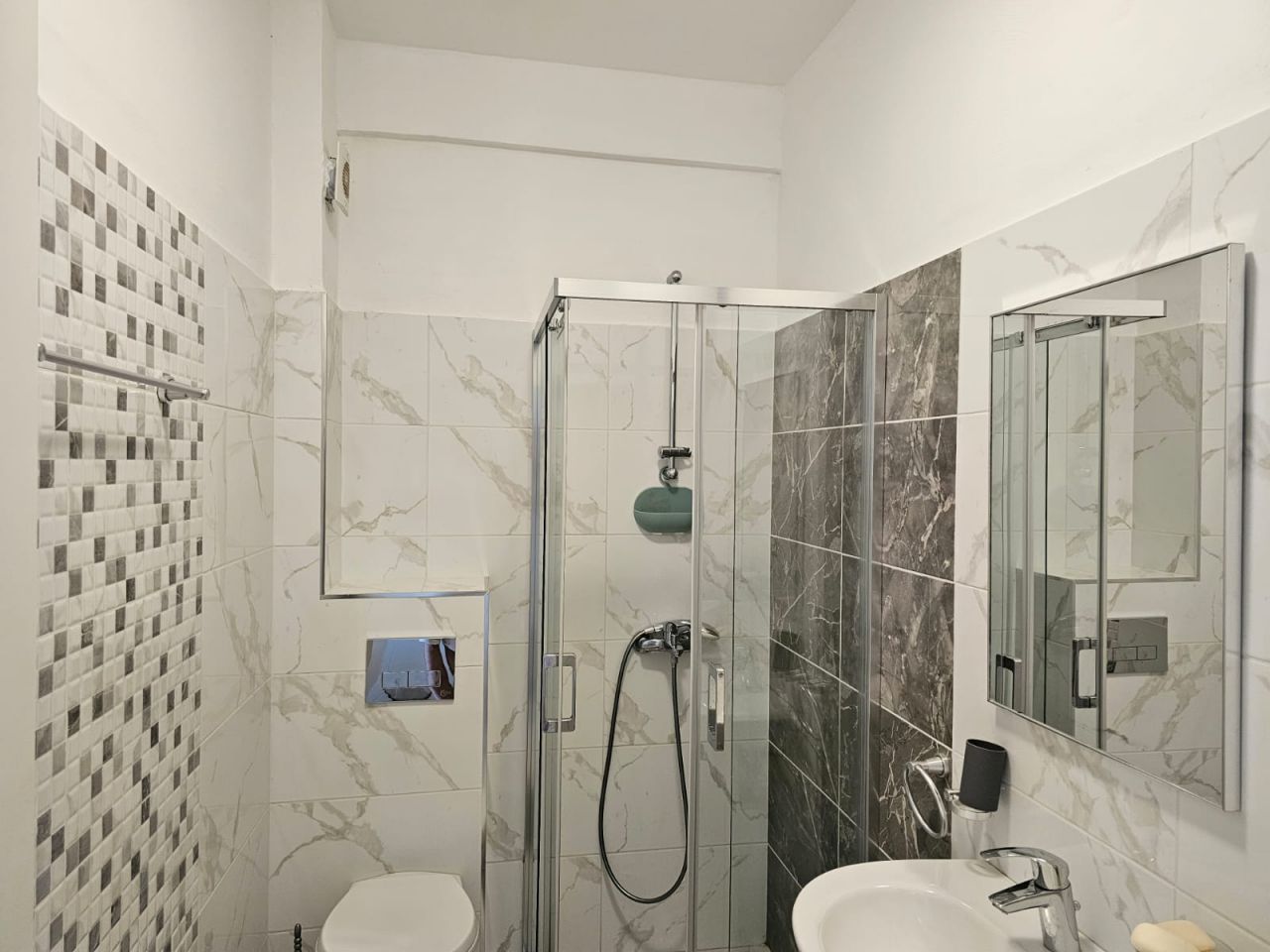 Studio Vacation Rental In Saranda