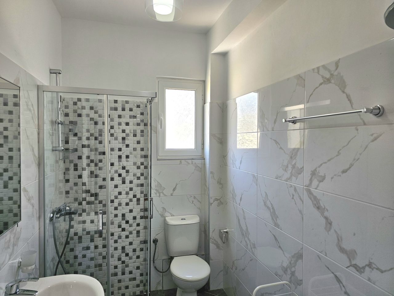 4 Rruga Butrinti,Saranda 9702