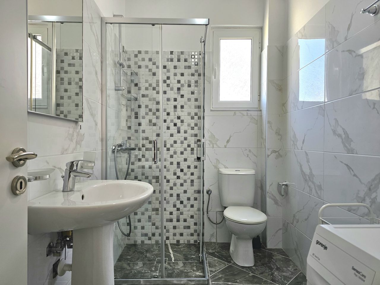 APARTMENT IN SARANDE. ENJOY VACATION IN ALBANIA