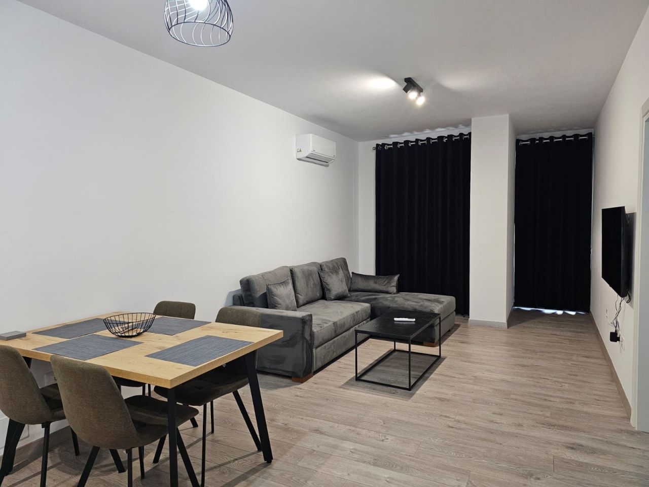 Modern Apartment For Rent In Saranda Albania