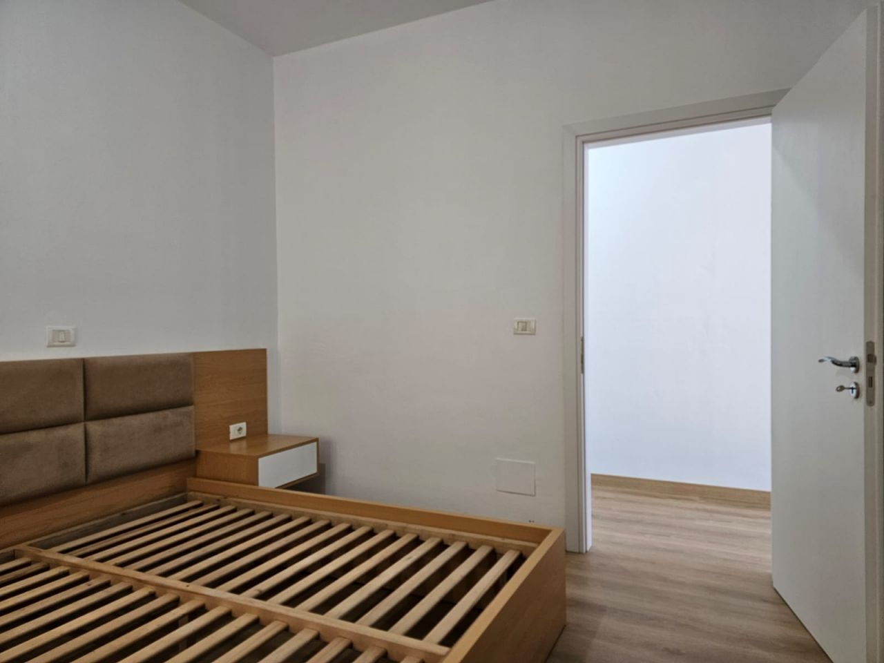 Квартира с одной спальней на продажу в Саранде Албания расположенная в хорошо организованном районе с прекрасным видом на море