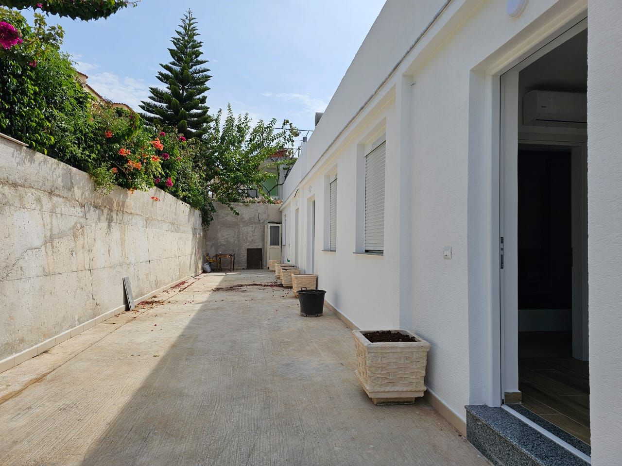 4 Rruga Idriz Alidhima,Sarande 9701