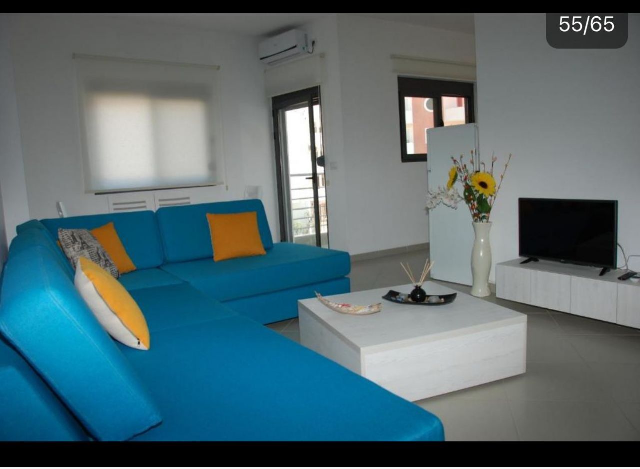 Apartment Mit Einem Schlafzimmer Zum Verkauf In Saranda Albanien. Möblierte Wohnung Mit Herrlichem Meerblick In Einer Ruhigen Gegend