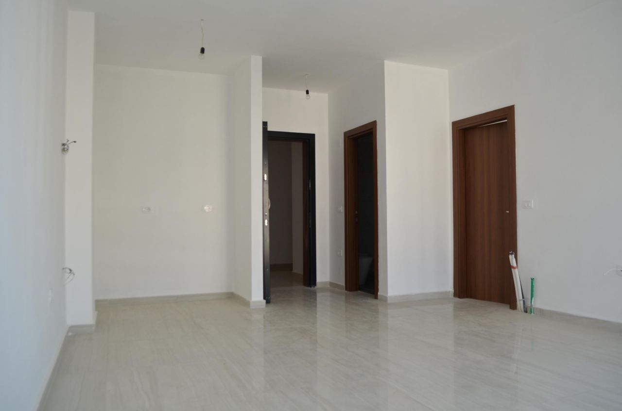 Eladó Egy Hálószobás Lakás Saranda Albániában Egy Uj Epületben Kilenc Emelettel Közel E Bárokhoz Es Ettermekhez