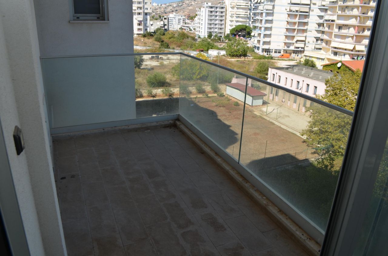  Mieszkanie Na sprzedaż W Sarandzie Albania