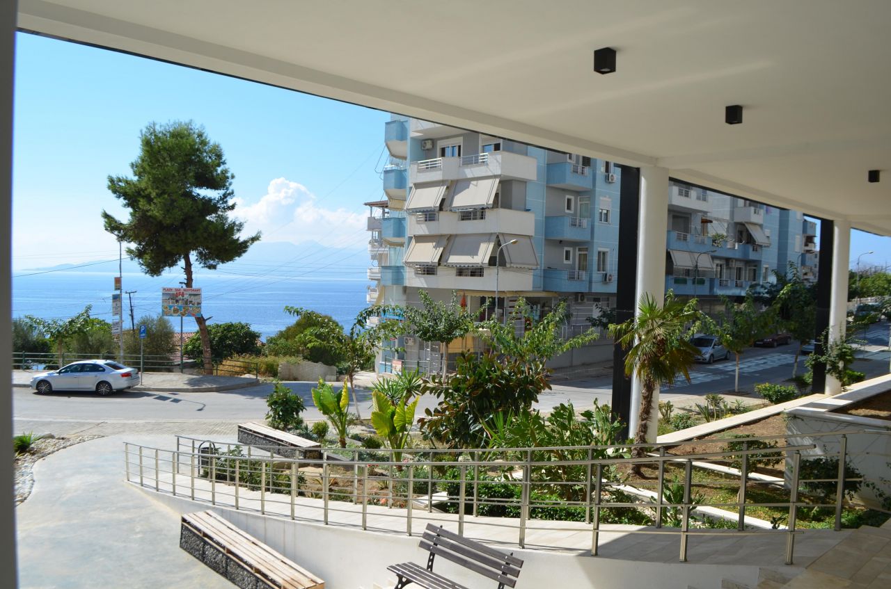 Mieszkanie Z Jedną Sypialnią Na Sprzedaż W Sarandzie W Albanii Zlokalizowane W Nowym Budynku Z Dziewięcioma Piętrami W Pobliżu Barów I Restauracji