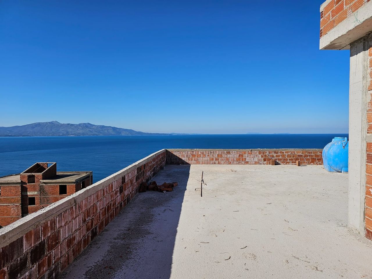 Ny Og Vakker Leilighet Til Salgs I Saranda Albania Beliggende I En Ny Bygning Med En Unik Beliggenhet Nær Stranden