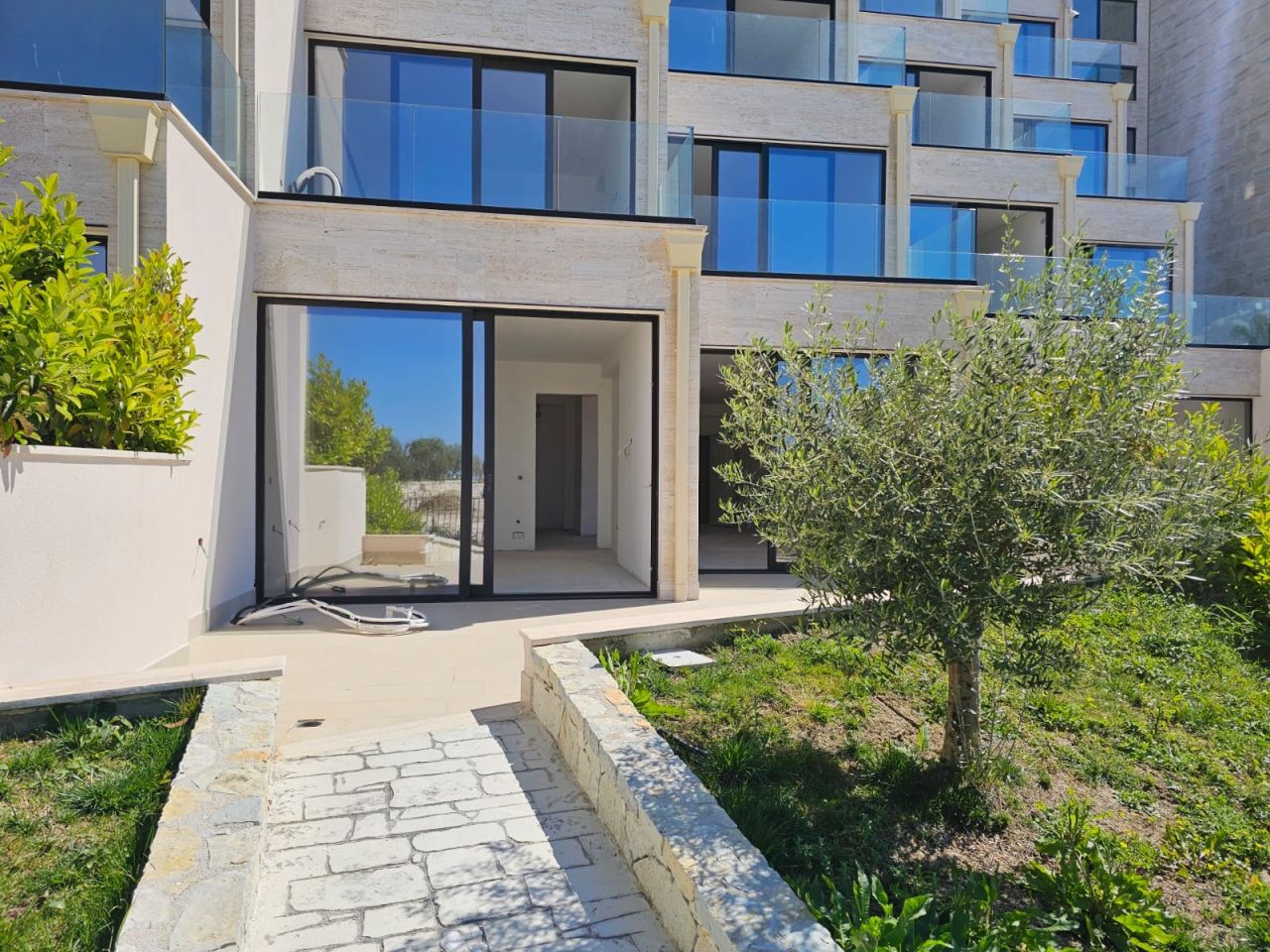 Real Estate For Sale In Saranda Albania