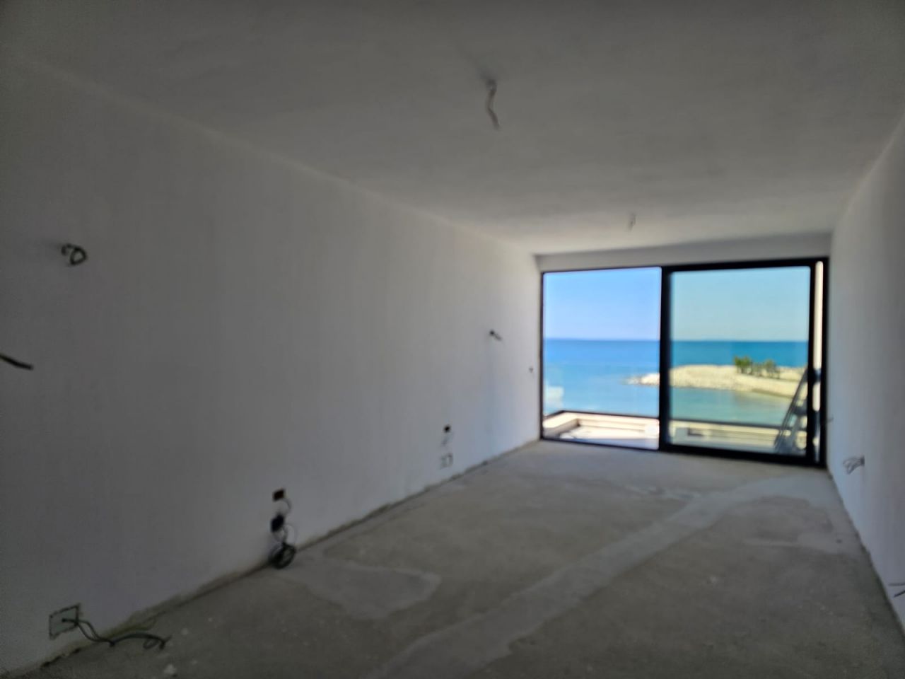 Apartment For Sale In Sarande