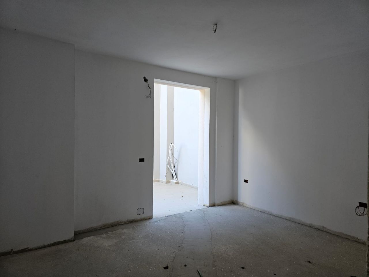 Apartment For Sale In Saranda, Positioned In A Great Location, With A Total Sea View