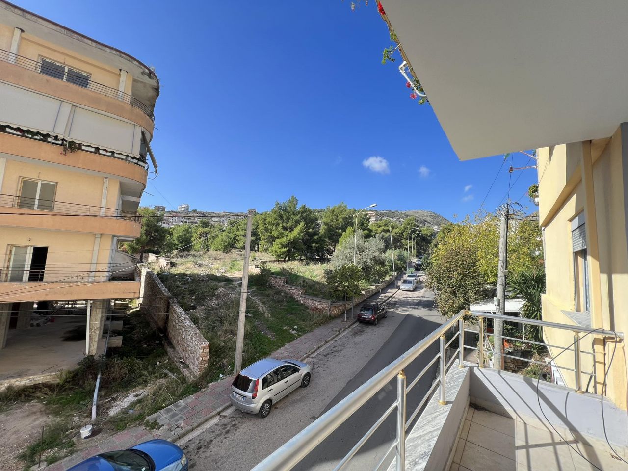 Zwei-Zimmer-Wohnung Zum Verkauf In Saranda  Albanien