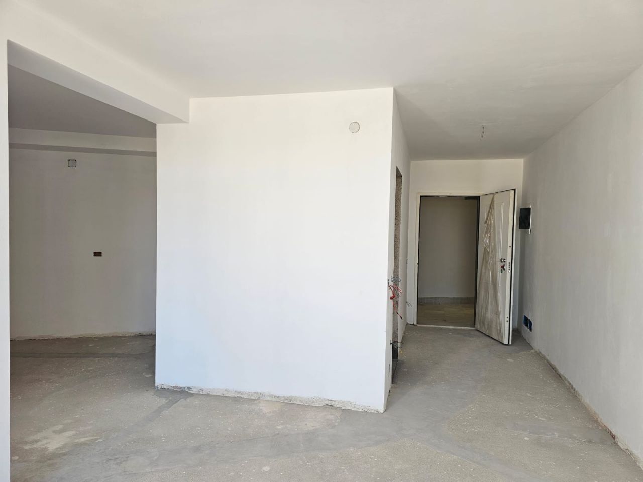 Apartment For Sale In Saranda Albania, In New Residence Under Construction Close To The Beach