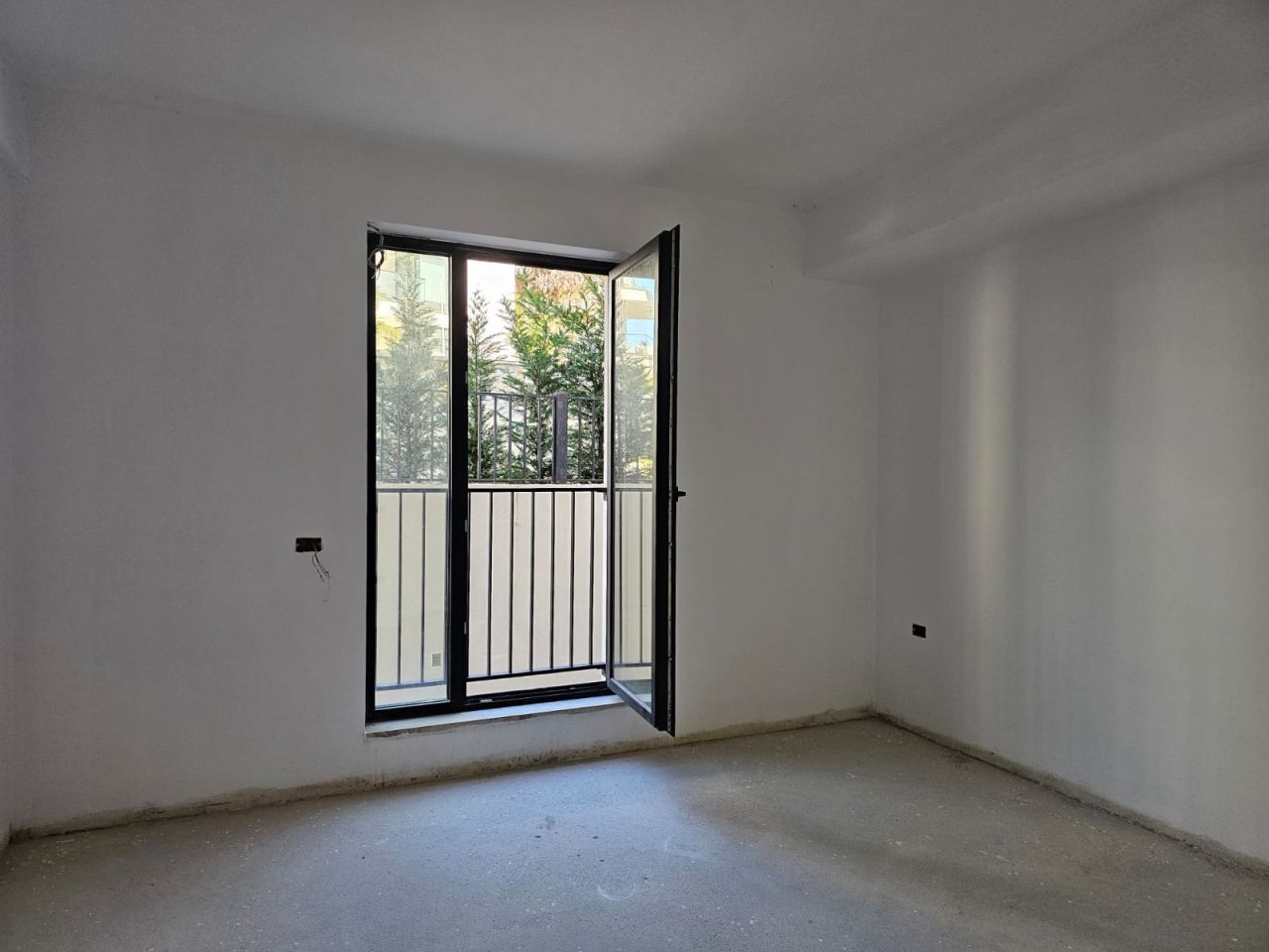 4 Rruga Butrinti, Sarande 9702