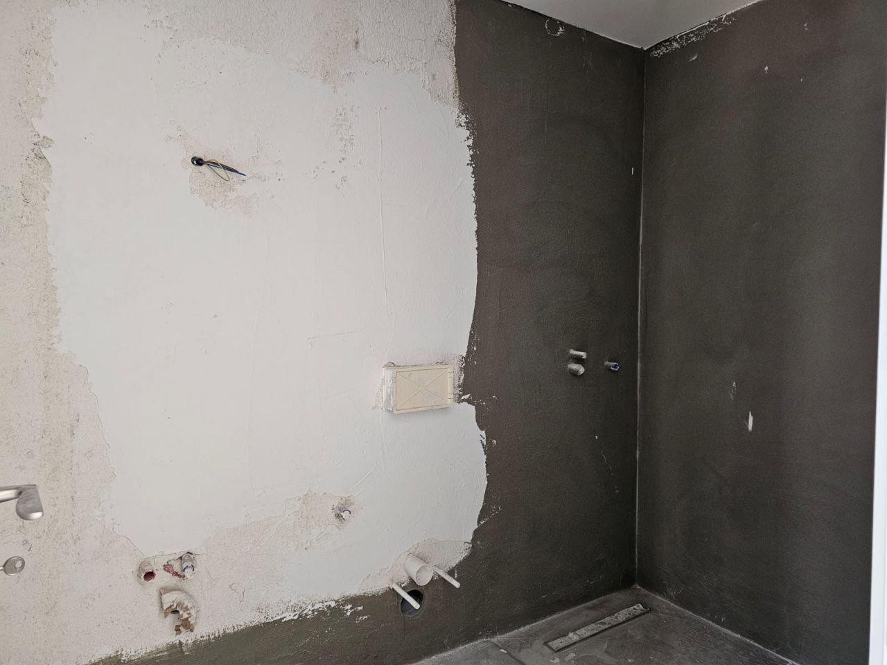 Mieszkanie Pierwszej Linii Na Sprzedaż W Sarandzie W Albanii