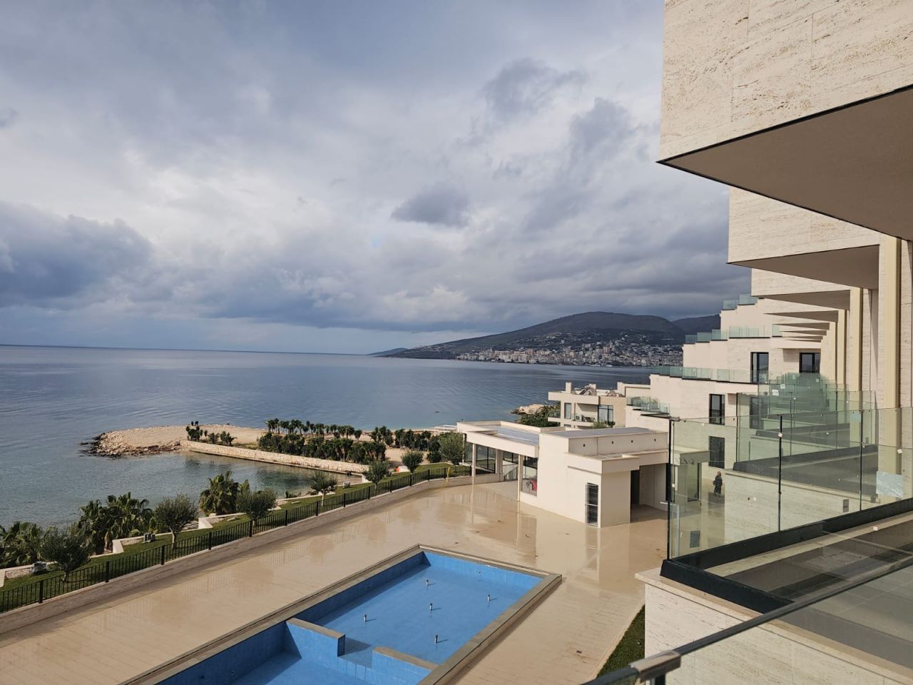 Lakás Eladó Saranda Albániában Kilátással A Tengerre