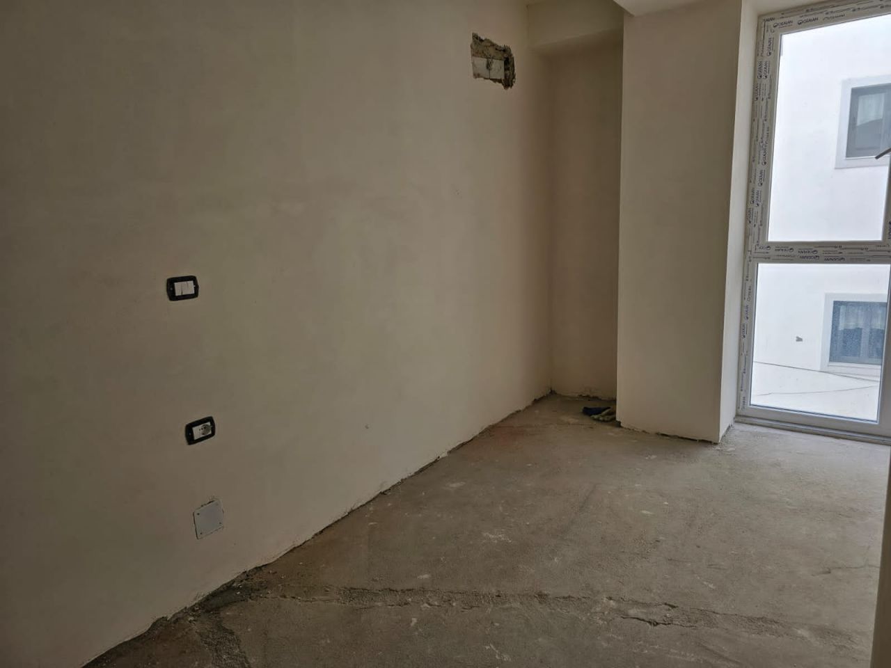 Eladó Duplex Lakás Saranda Albániában, Jó Helyen, A Strand Közelében