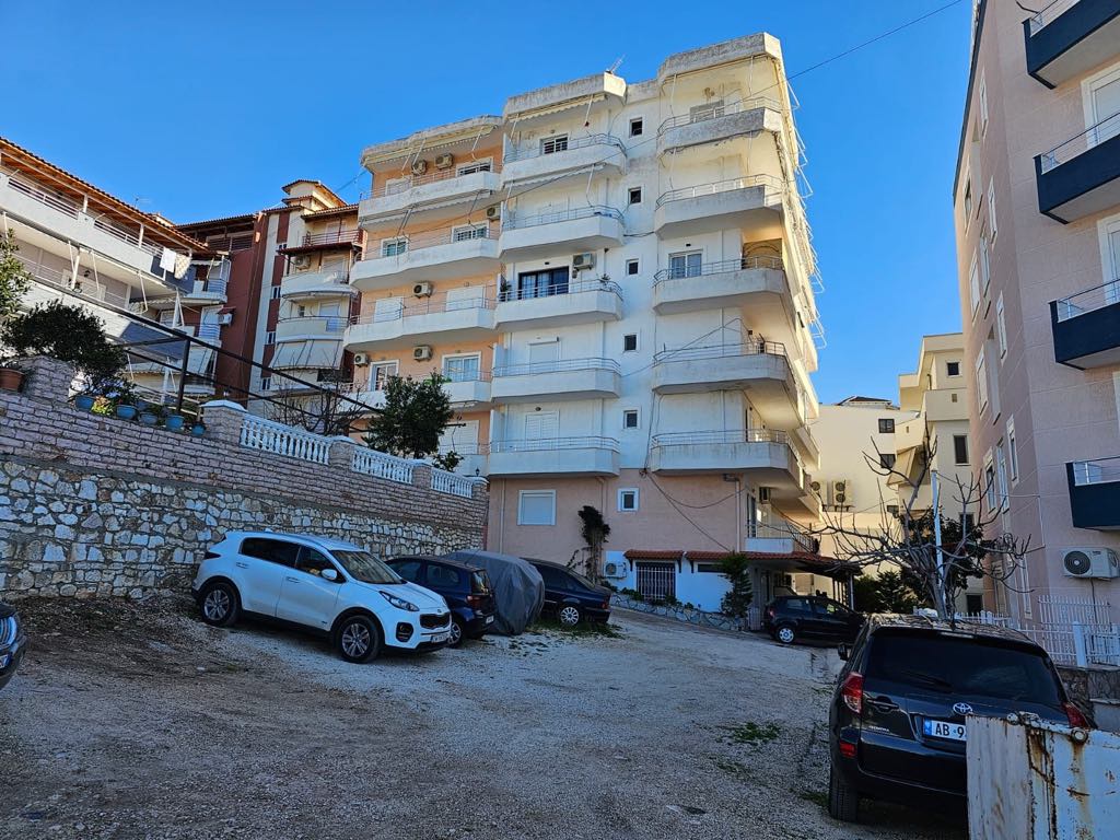 Immobilien in Albanien in Saranda zu verkaufen, in gutem Zustand, voll möbliert