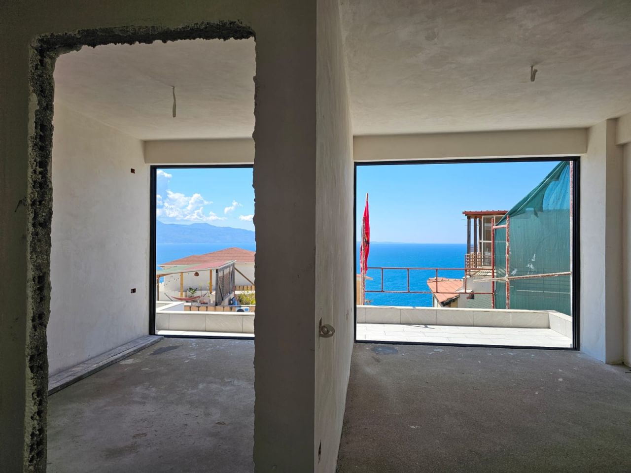 Meraviglioso Attico In Vendita A Saranda Albania