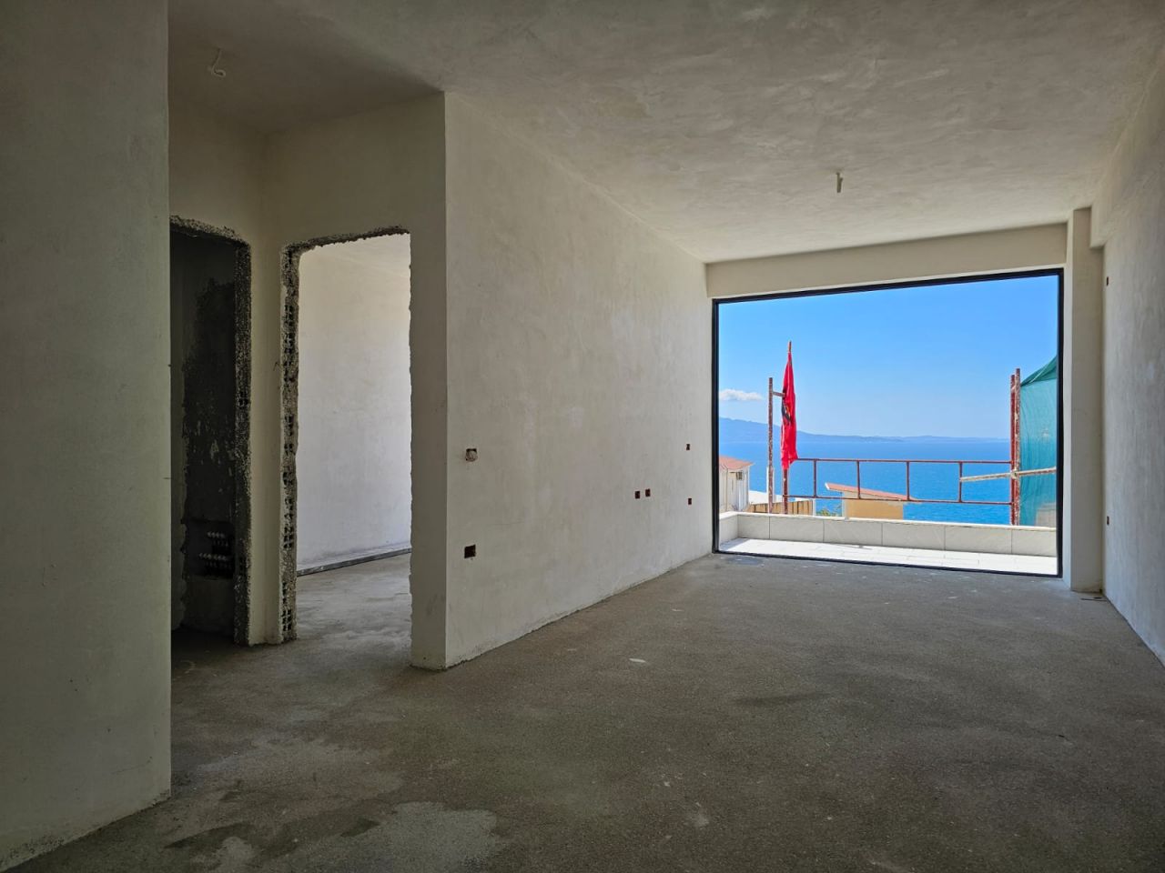 Meraviglioso Attico In Vendita A Saranda Albania