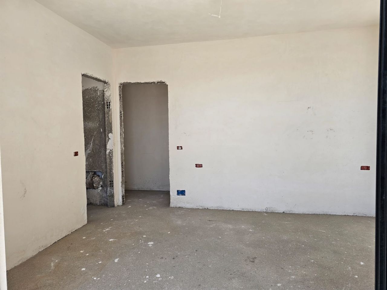 Apartment For Sale In Saranda Albania Near The Sea In A New Residence Under Construction