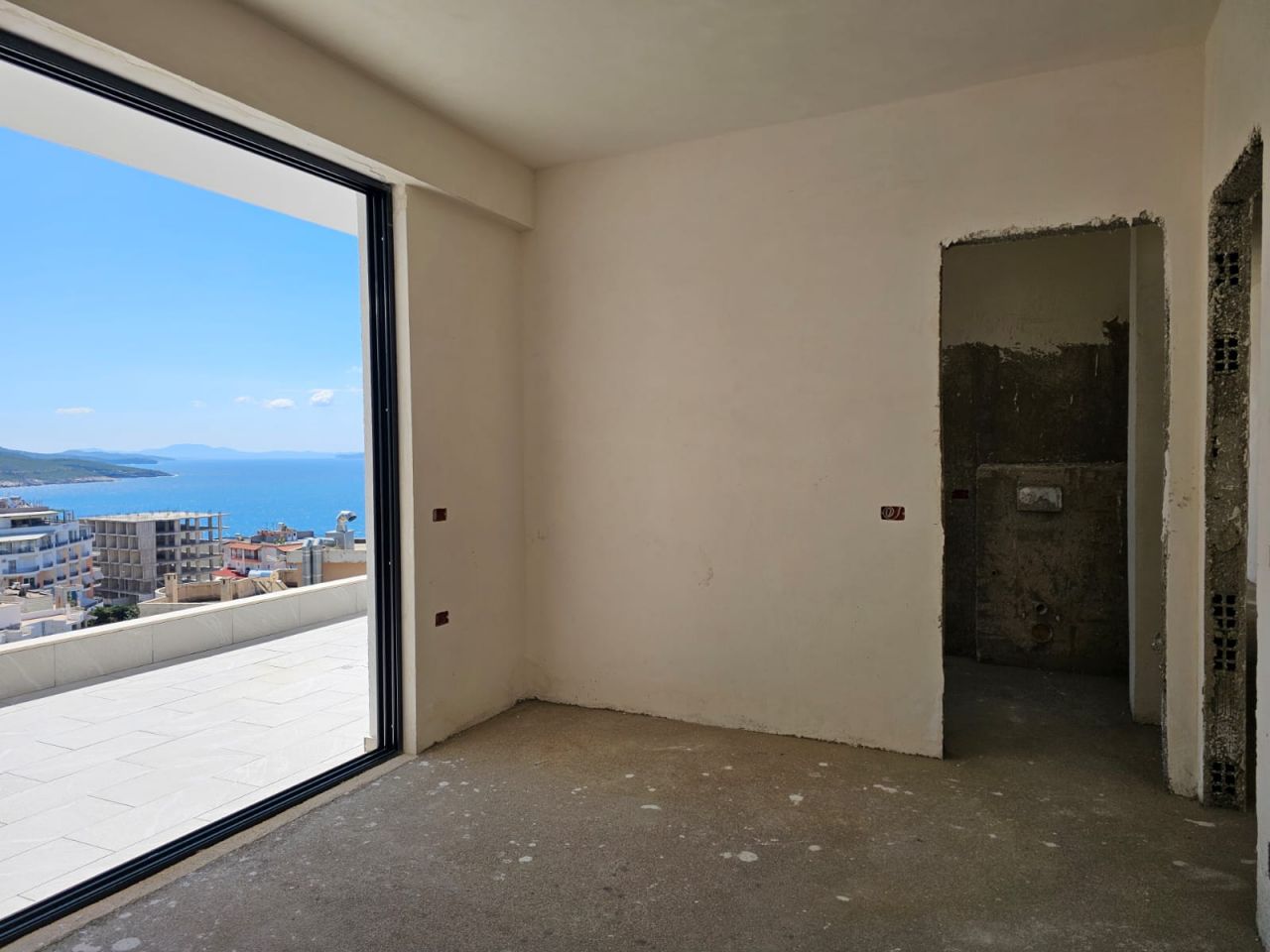 PENTHOUSE FOR SALE IN SARANDA ALBANIA