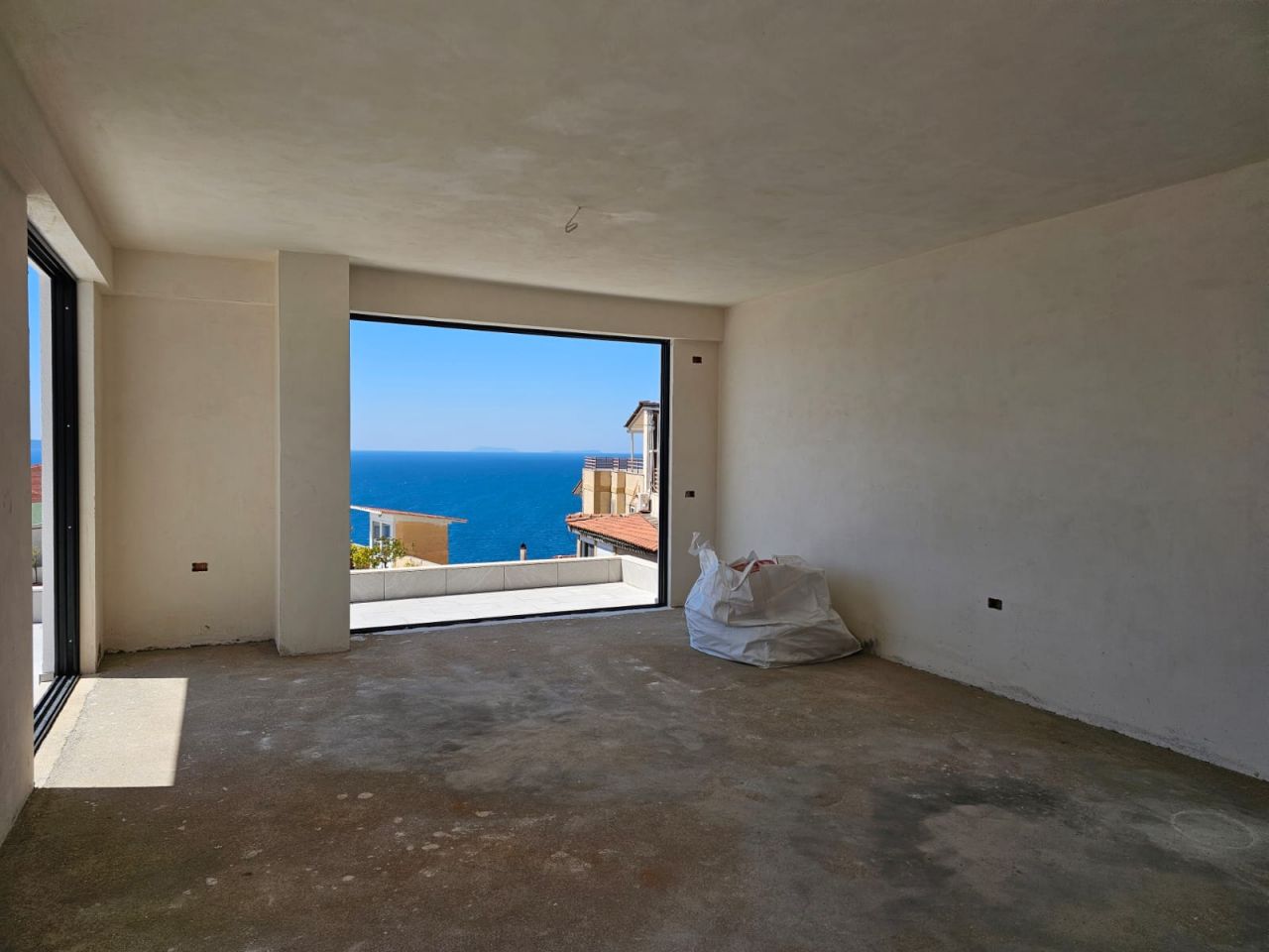 4 Rruga Butrinti, Sarande 9702