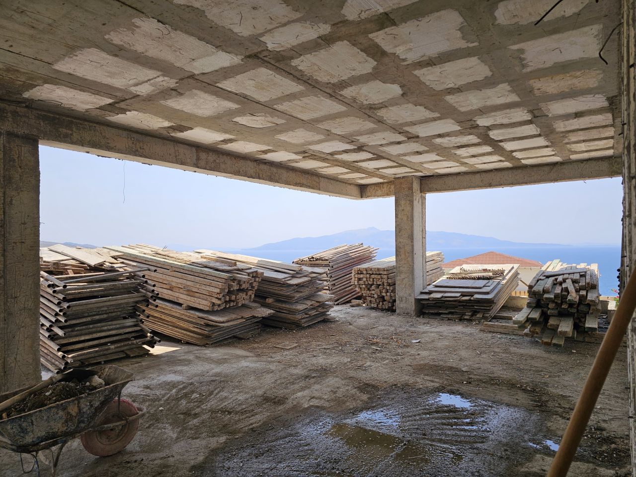 PENTHOUSE FOR SALE IN SARANDA ALBANIA